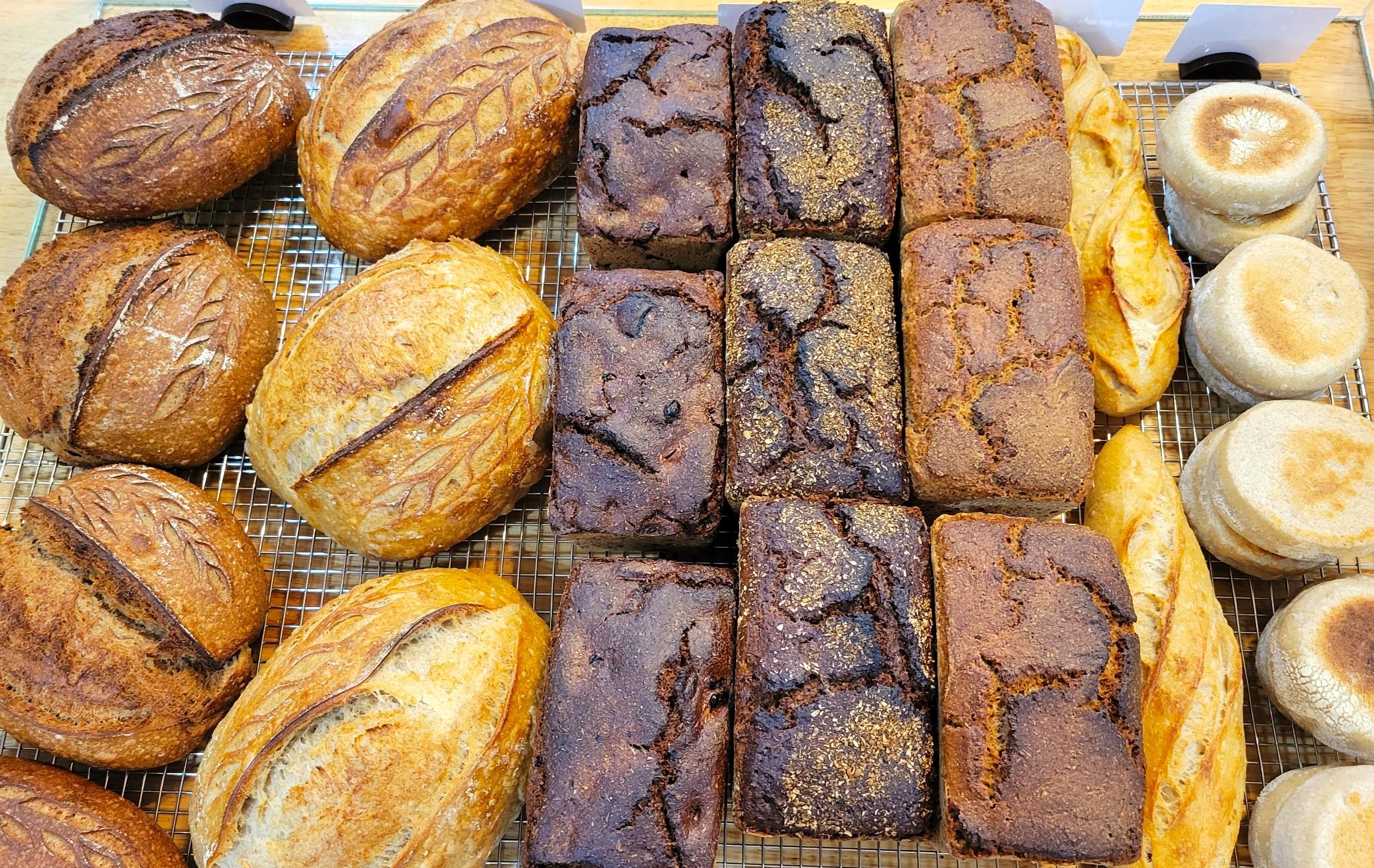 Read more about the article Sunday News: Anastasia’s brings European rye, cardamom knots to North Tonawanda