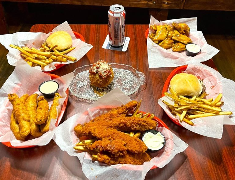 Read more about the article Post-midnight eats: Hot Mama’s Canteen drops housemade tenders, Mama Bombs, in Black Rock