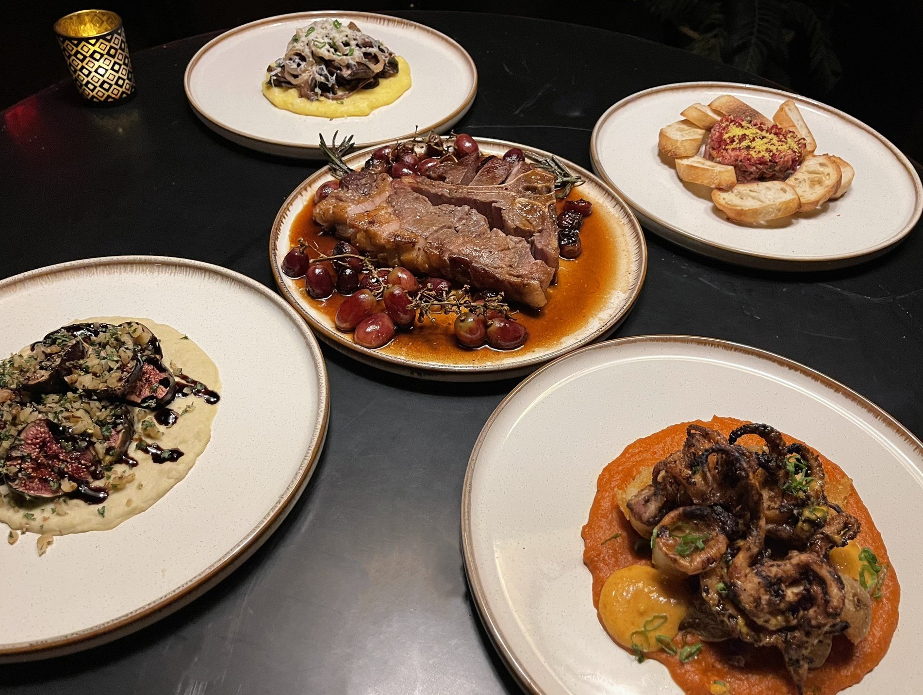 Read more about the article Enjoying Milton’s, the Statler Lobby bar