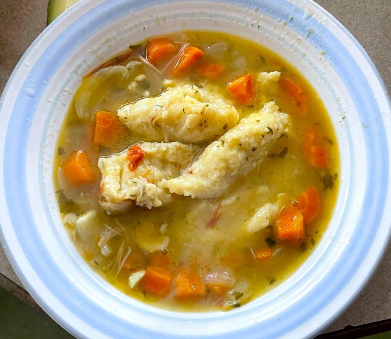 Read more about the article Recipe: Chicken stew with dumplings