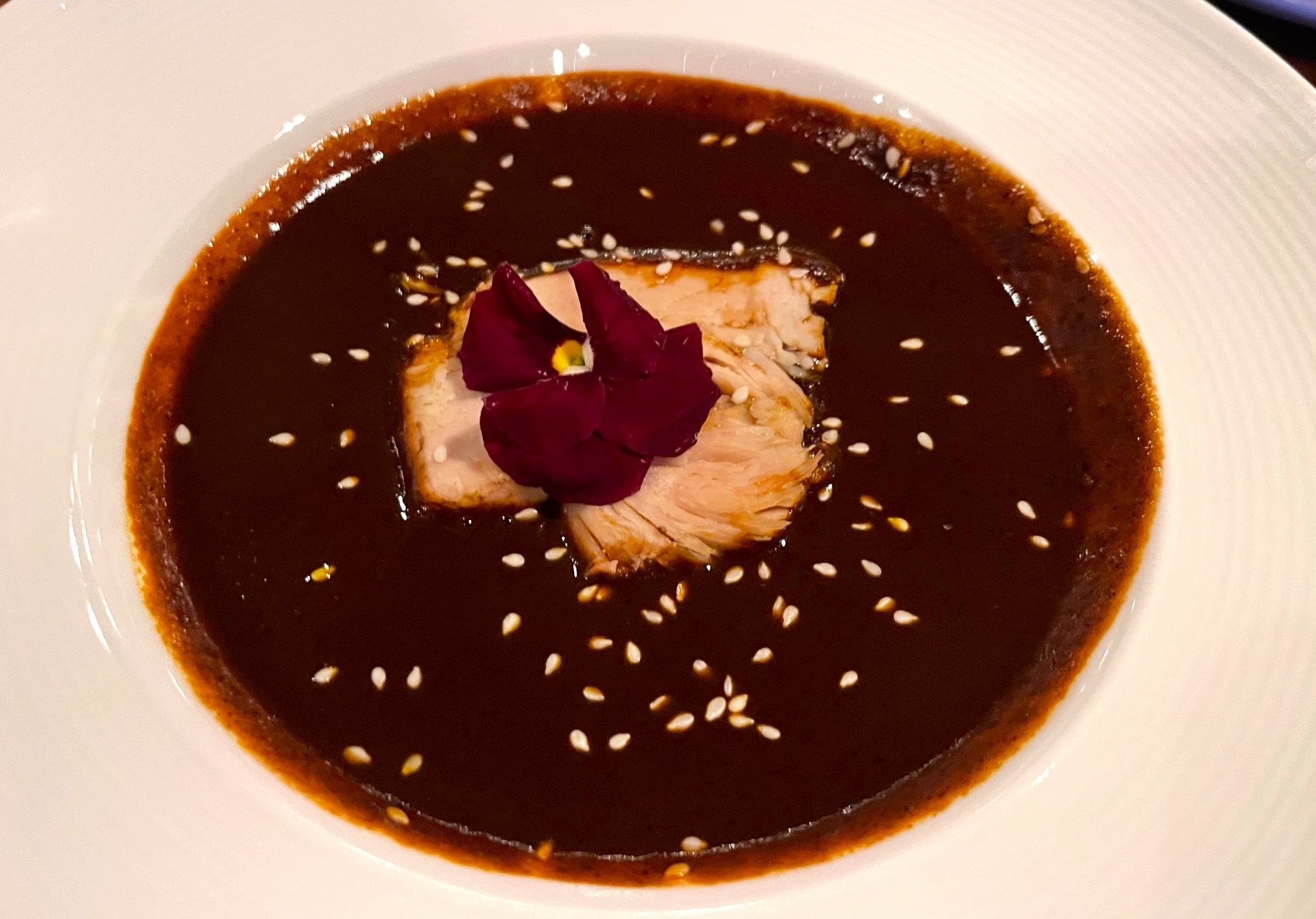 Read more about the article Review: At Maizal Mexican Kitchen, savoring Oaxacan family cooking