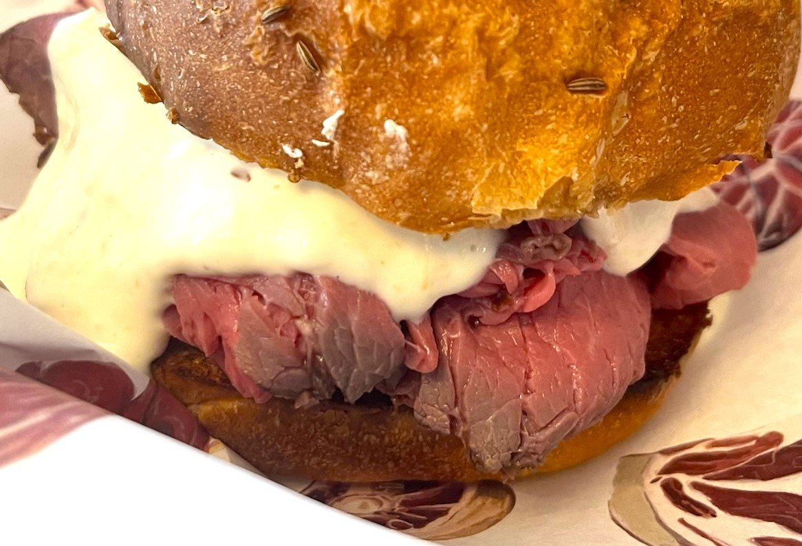 Read more about the article Four Bites Focus: Moriarty’s boeuf on weck
