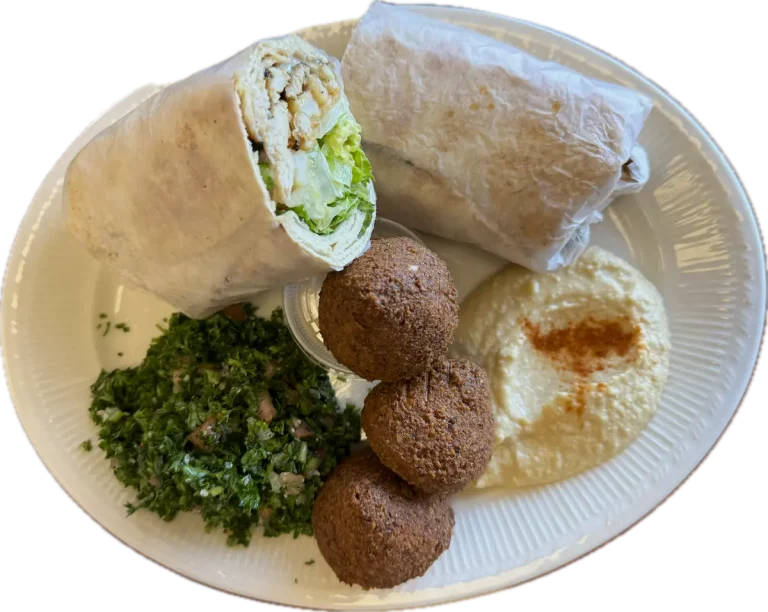 Read more about the article Review: At Natalie’s Mediterranean Eatery, family offers Eggertsville worlds of flavor