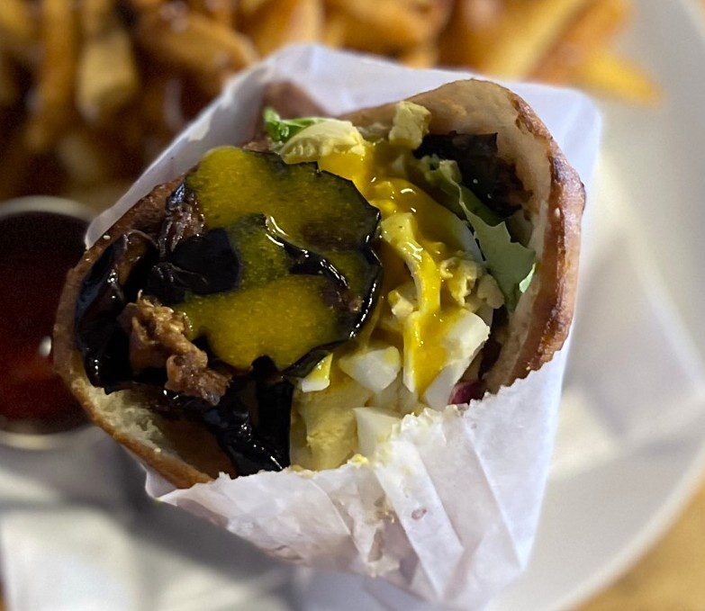 Read more about the article REVIEW: At Falafel Bar, learning how good Buffalo eating can get