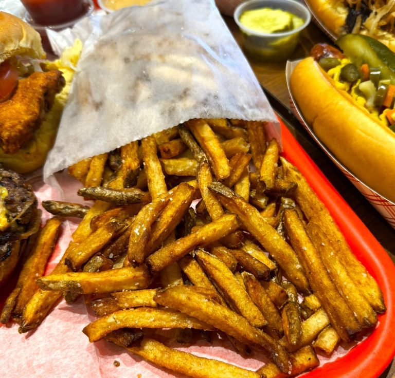 Read more about the article REVIEW: At Frank Gourmet Hot Dogs, WNY’s best fries, smashburgers, duded-up dogs and more