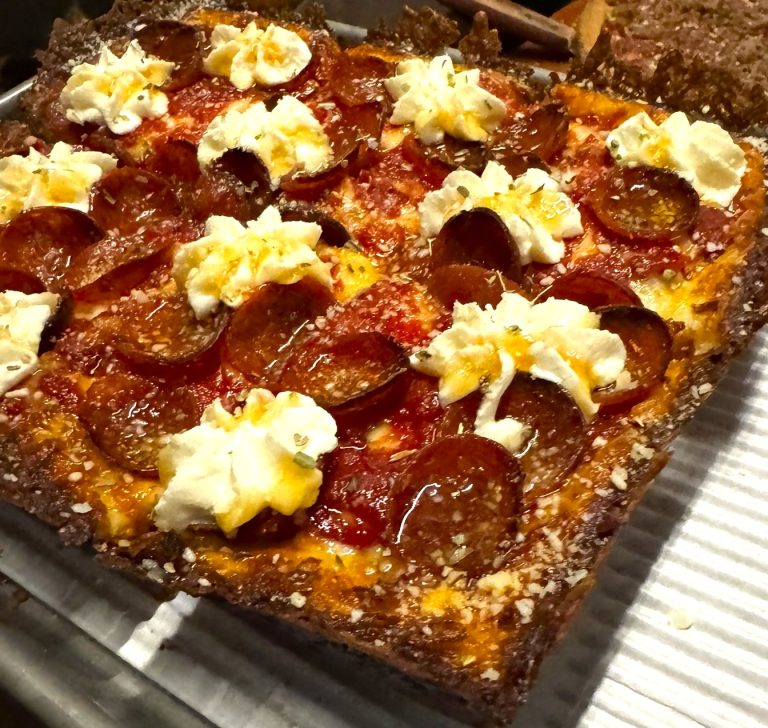 Read more about the article REVIEW: At Buffalo Deep Dish, admiring the passion of a pizza-mad town