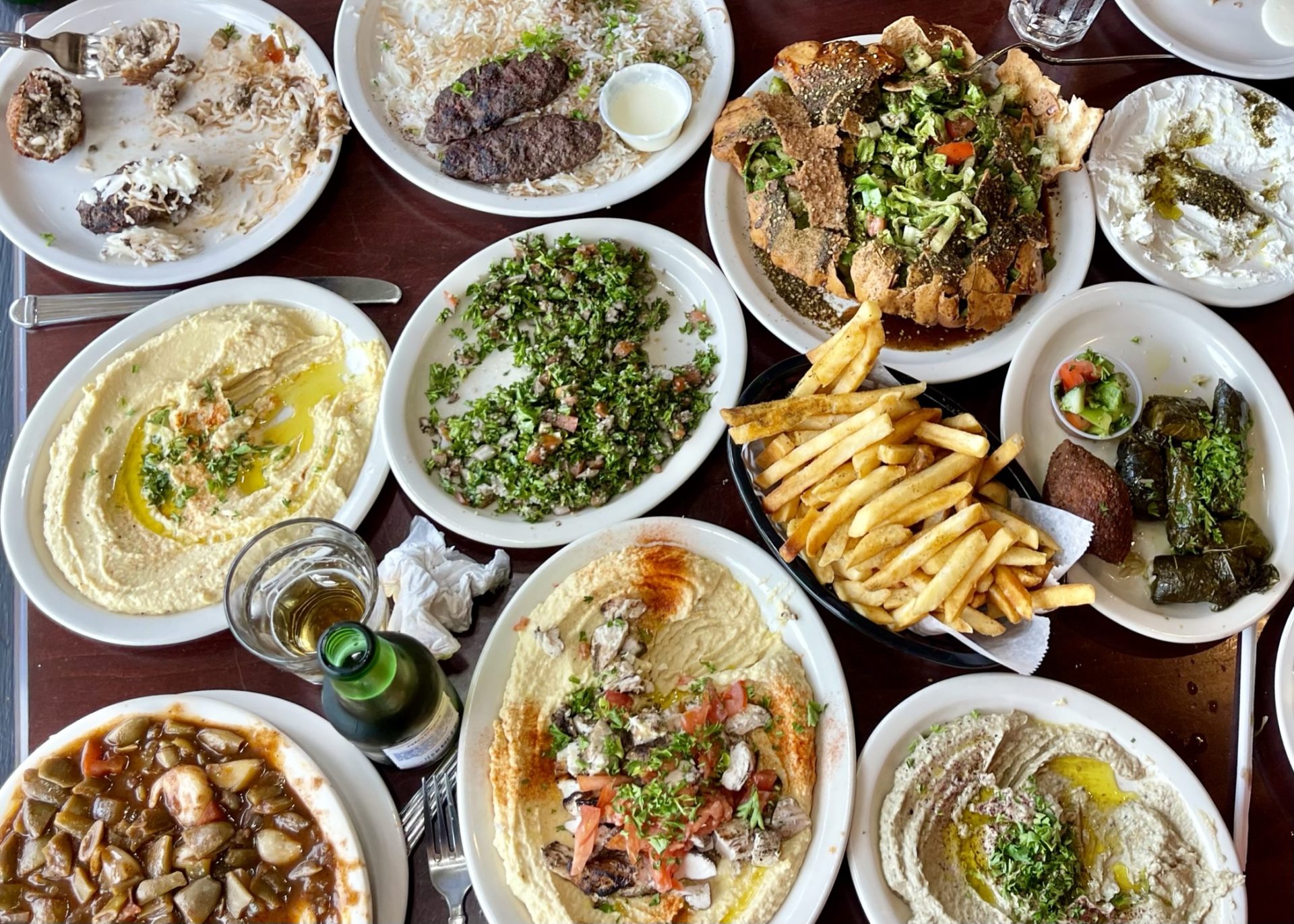 Read more about the article REVIEW: At Almaza Grill, can’t-miss rotisserie chicken and my No. 1 Lebanese menu