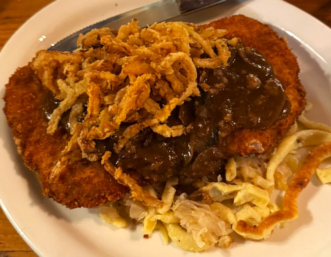 Read more about the article REVIEW: At This Little Pig, spaetzle and schnitzel and samoa pie, oh my